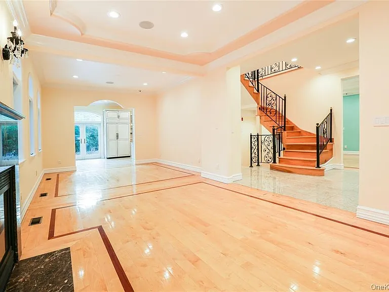 27 Elliot Rd — Photo 5