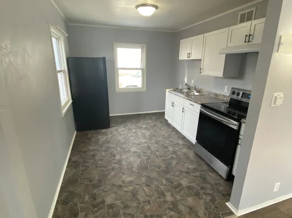 918 Circle Dr #918A, Manitowoc, WI 54220