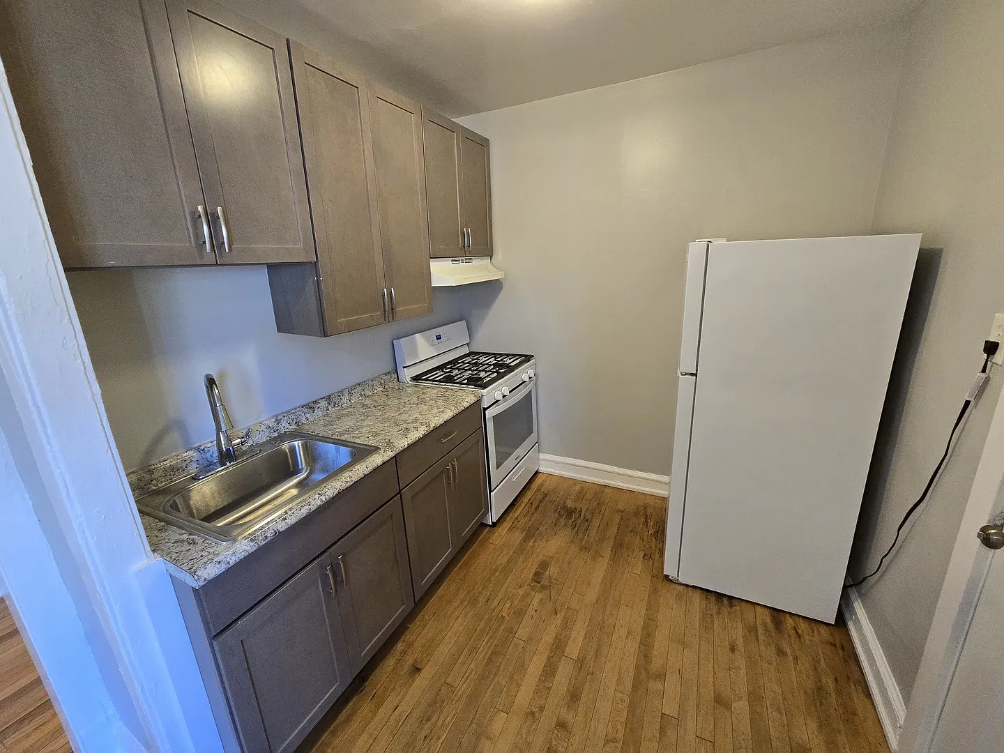 1 bed, 750 sqft, $1,525 — Photo 2
