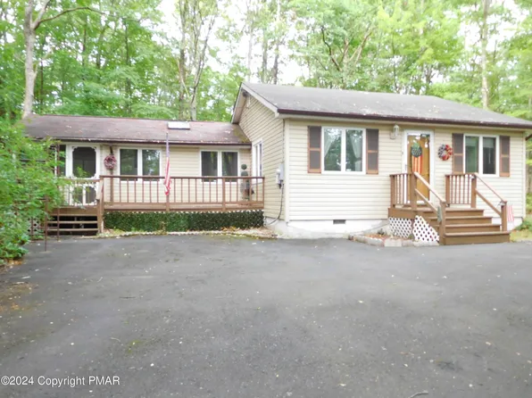 3104 Tanager Ln, East Stroudsburg, PA 18302