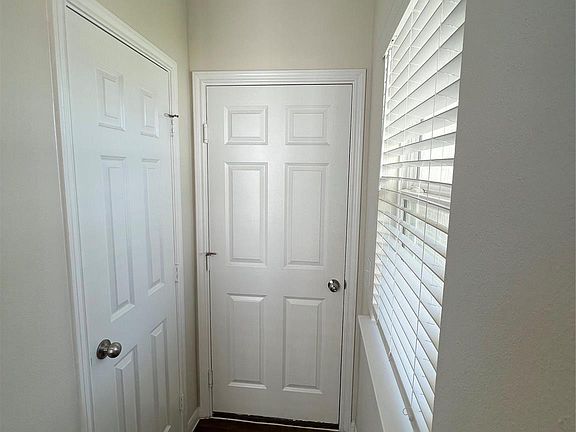 5th image of 4410 Rushing Ridge Ct