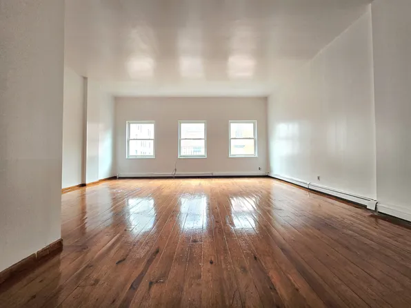 271 Water Street image 2 of 4