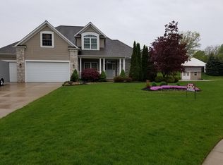 5650 Birdie Ln, Mentor, OH 44060