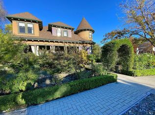 302 N Main St, Cloverdale, CA 95425
