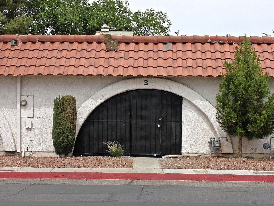 1st image of 808 Hedge Way Unit 3