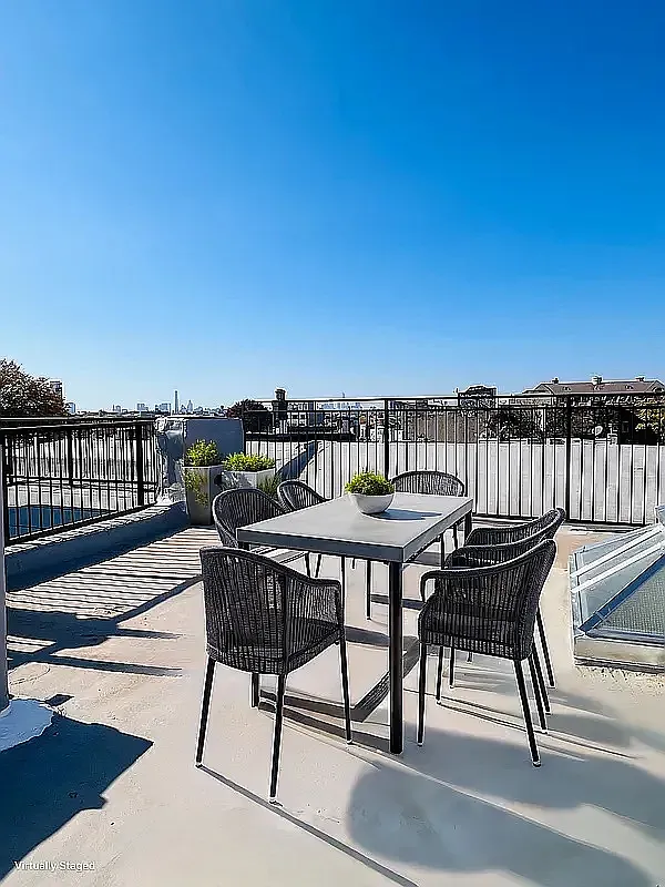 1244 Hancock Street — Photo 2