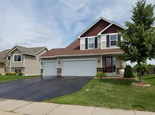 199 Dongola Ln, Shakopee, MN 55379