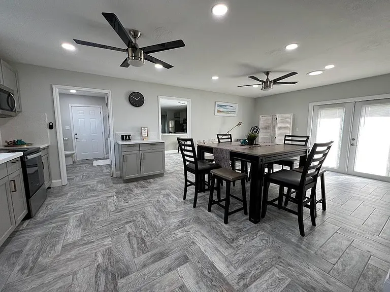 1810 Elizabeth St — Photo 10
