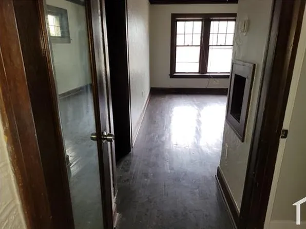 3210 W 114th St APT 4, Cleveland, OH 44111