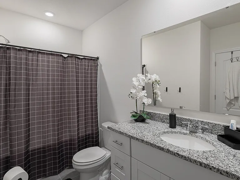 1456 Isleta Loop — Photo 37