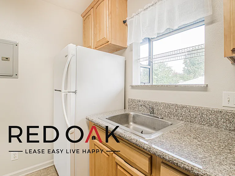 380 S. Sierra Madre Blvd. — Photo 12