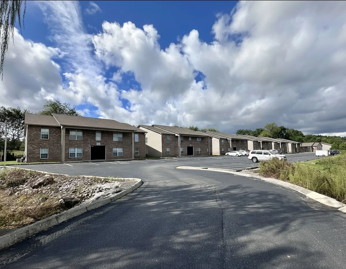 Building Photo - Rand at Forest Hill