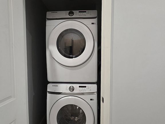 5th image of 1116 E Berks St #207