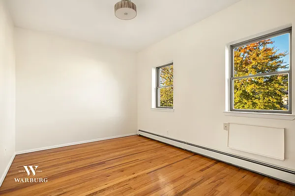 Rented by Warburg | media 4