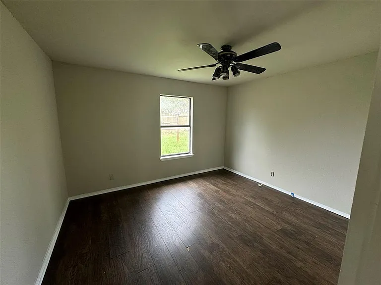 851 Aspen Ln — Photo 16