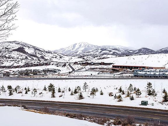 Unobstructed views of Deer Valley and Park City from the balcony and back yard.
