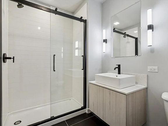 4th image of 1105 N American St #606