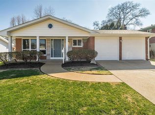 734 Kirkshire Dr, Saint Louis, MO