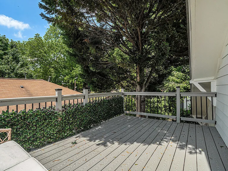 614 Cooledge Ave NE — Photo 12