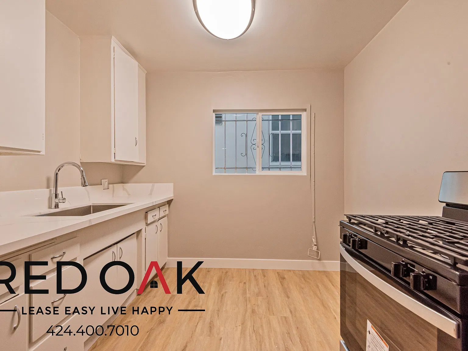 ~2 Weeks Free~ Sun-Drenched Studio With Open Floor Plan And On-Site Laundry In The Heart Of West ... — Photo 4