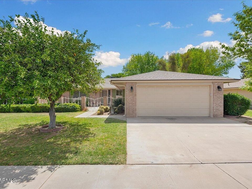 1st image of 10415 W Kingswood Cir