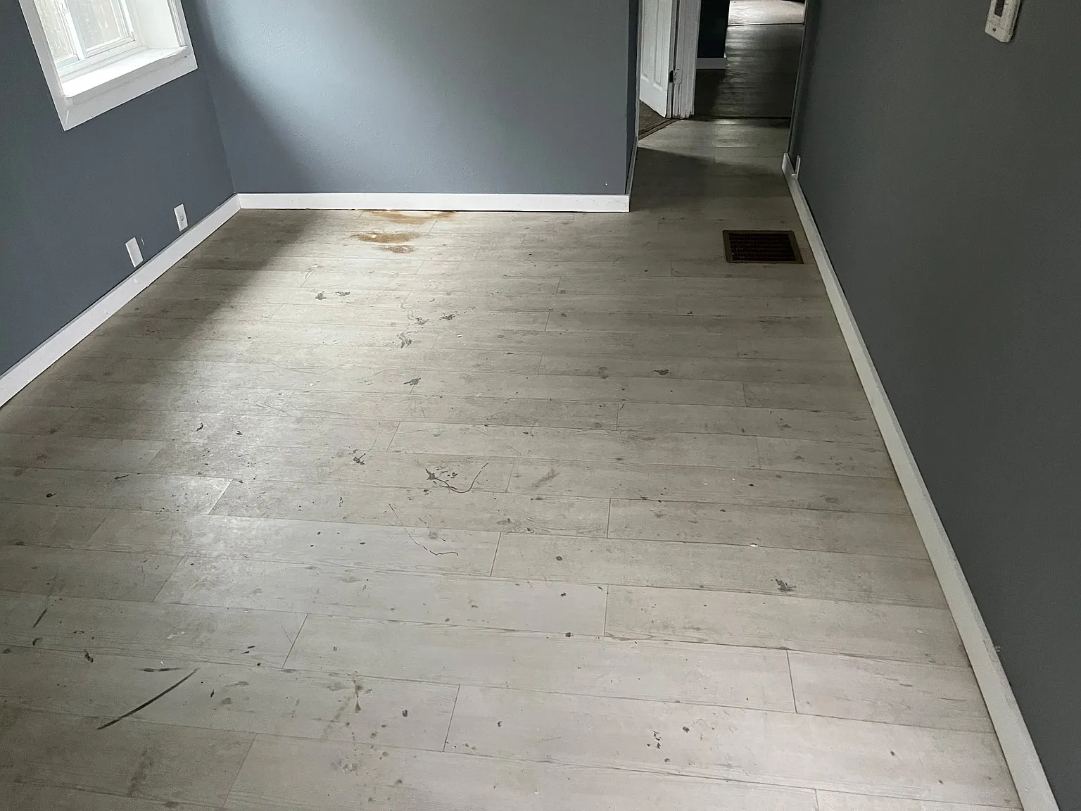 3 bed, 888 sqft, $1,050 — Photo 4