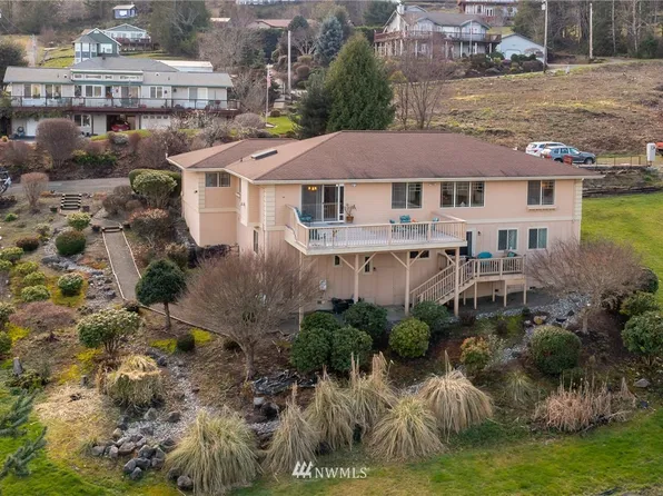 190 E Main St, Union, WA 98592