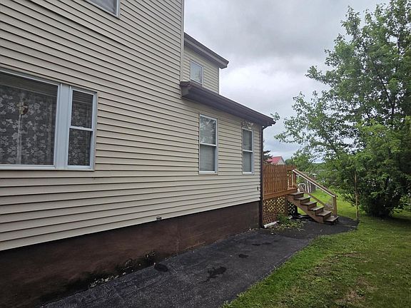 5th image of 1106 Johnson Ave