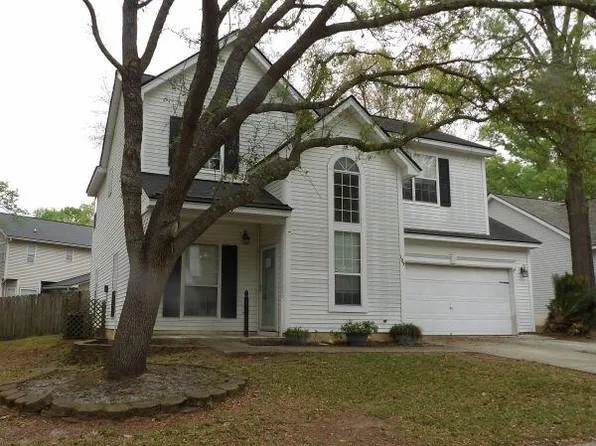 105 Fairbury Dr, Goose Creek, SC 29445