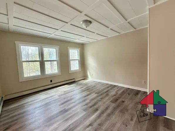 150 Fairground Rd, Waterbury, VT 05676