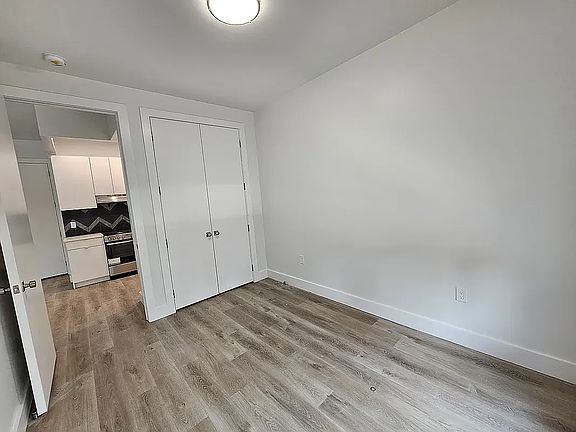 5th image of 3410 Farragut Rd #4D