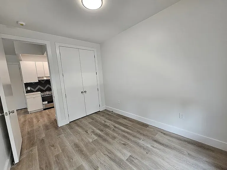 3410 Farragut Rd #4D — Photo 5