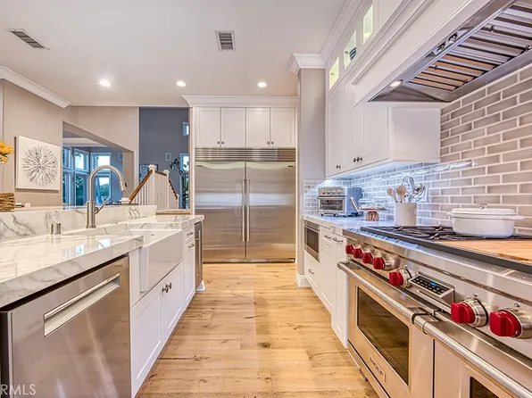 12 Eisenhower Ln, Coto De Caza, CA 92679