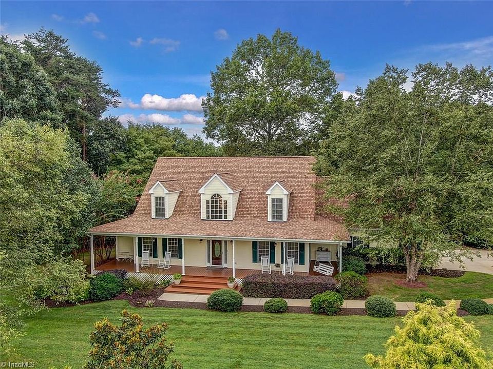 1st image of 8203 Fox Briar Ct