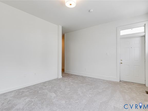 5th image of 204 Welford St