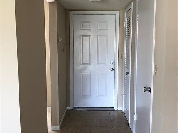 4th image of 1920 W Lakeview Blvd APT 2