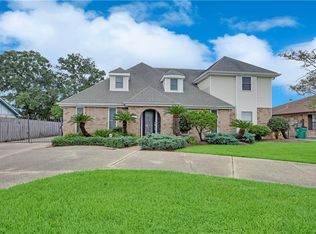 3617 Lake Arrowhead Dr, Harvey, LA 70058