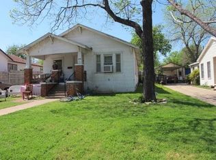 2105 Columbus Ave, Fort Worth, TX 76164