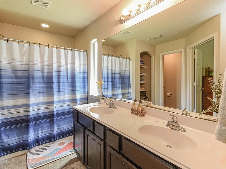 203 Summer Pine Ct — Photo 16