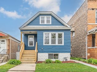 5320 W 30th St, Cicero, IL 60804