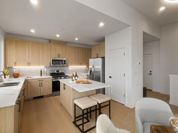 803 Fassler Ave #2, Pacifica, CA 94044