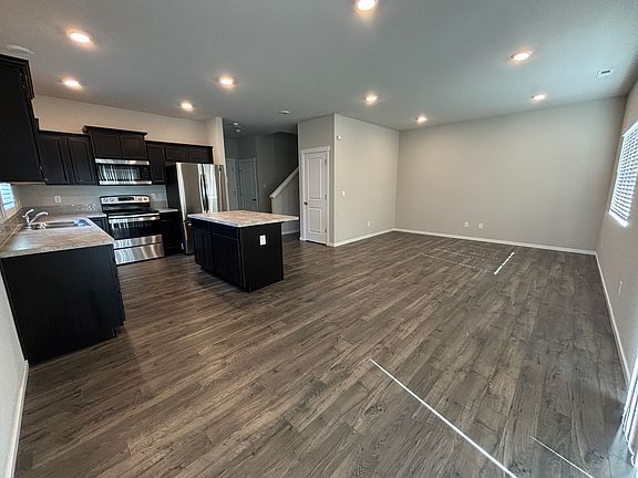 4th image of 6500 Yorktown Pl NE