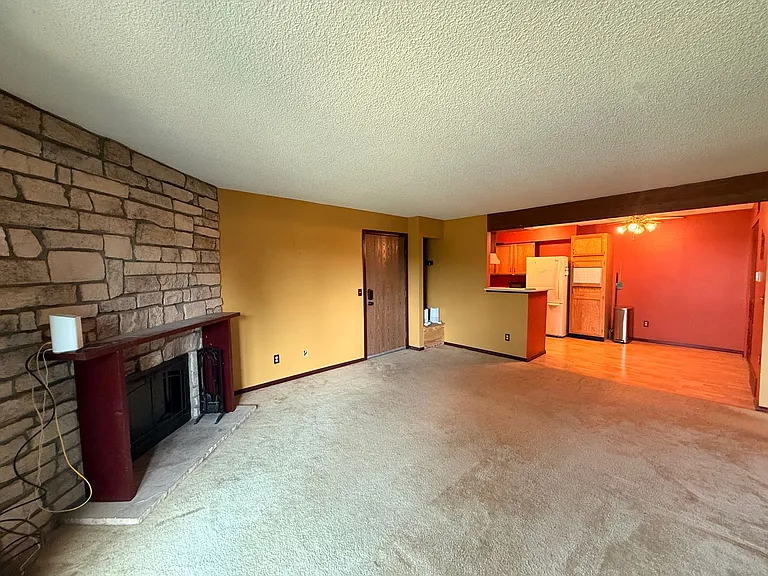 429 Wright St #202 — Photo 4