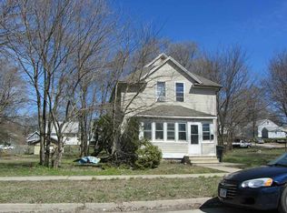 425 Oneida St, Waterloo, IA 50703