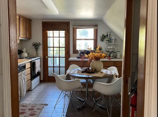 27 N Caroline St, Crystal Lake, IL 60014