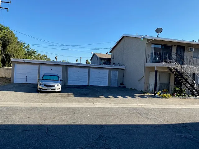 10381 Pradera Ave — Photo 15
