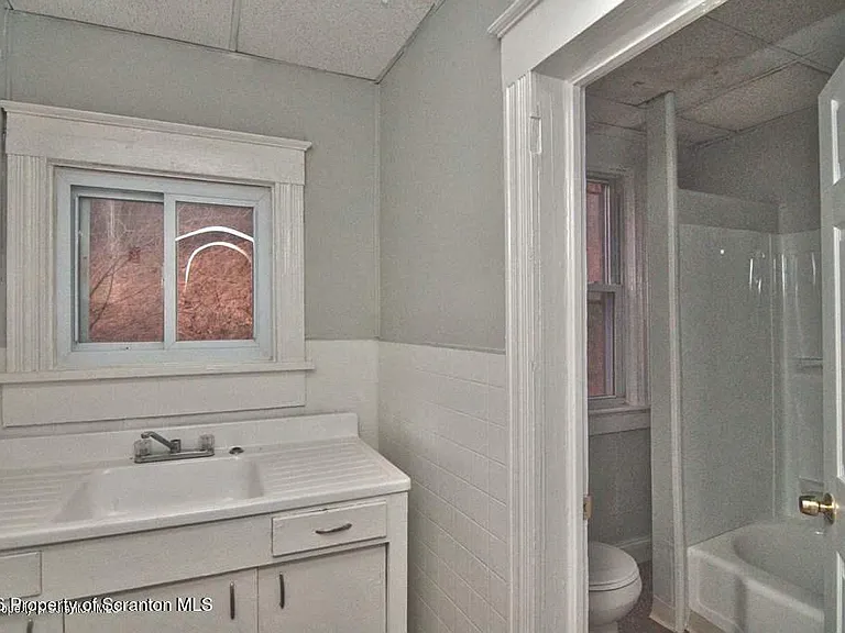 34 Simon Block Ave — Photo 18