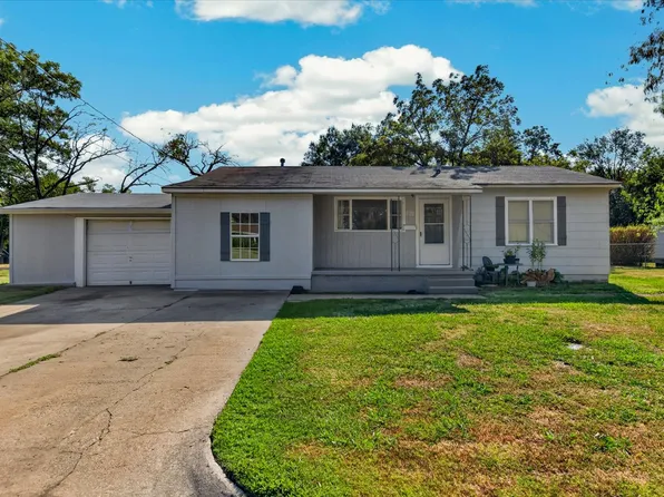 622 N Cherokee Ave, Dewey, OK 74029