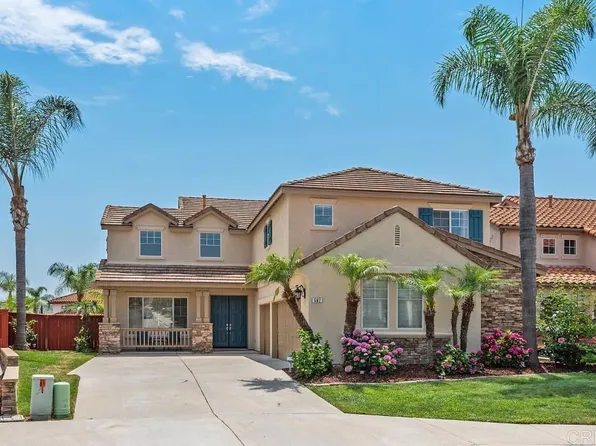 582 Chesterfield Cir, San Marcos, CA 92069