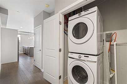 4th image of 4649 Umbria St